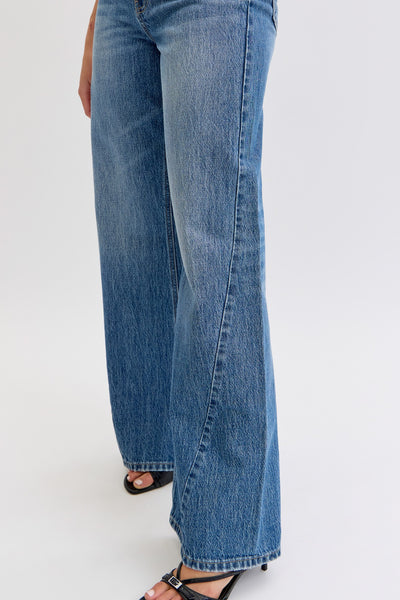 Curved Seam Wide Leg Jeans