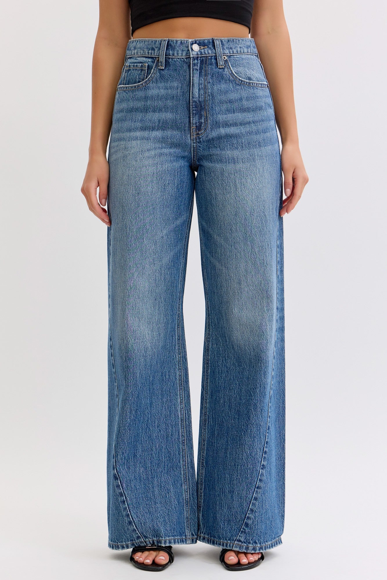 Curved Seam Wide Leg Jeans
